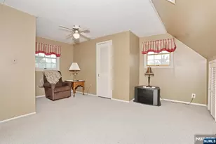 140 Carlyle Ct, Carlstadt, NJ 07072 - Photo 16