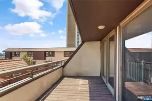 300 Gorge Road 2, Cliffside Park, NJ 07010 - Photo 14