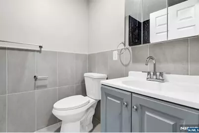 285 6th Street, Newark, NJ 07103 - Photo 28