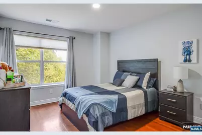 8023 Brittany Drive, Wayne, NJ 07470 - Photo 20