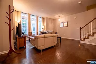 26 Dahlia Ln 413, Garfield, NJ 07026 - Photo 4