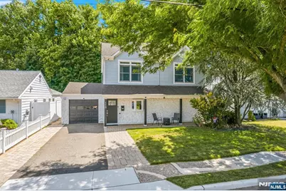118 Howard Avenue, Rochelle Park Township, NJ 07662 - Photo 2