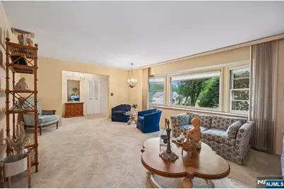 19 Bear Brook Lane, Livingston, NJ 07039 - Photo 8