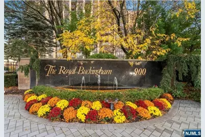900 Palisade Avenue 17C #17C, Fort Lee, NJ 07024 - Photo 46