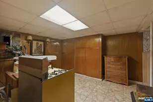 183 Lee St, Elmwood Park, NJ 07407 - Photo 38