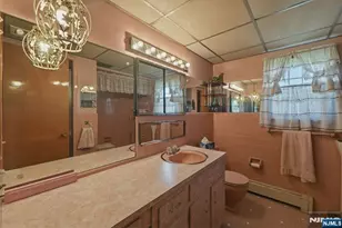 183 Lee St, Elmwood Park, NJ 07407 - Photo 24