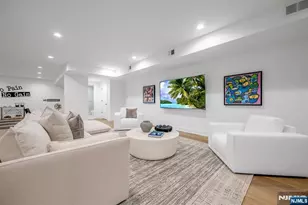 4 Feldman Ct, Paramus, NJ 07652 - Photo 40