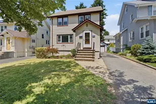 611 Maple Ave, Teaneck Township, NJ 07666 - Photo 4
