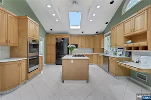 45 Kershner Pl, Fair Lawn, NJ 07410 - Photo 8