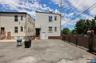 114 9th Ave, Newark, NJ 07107 - Photo 8