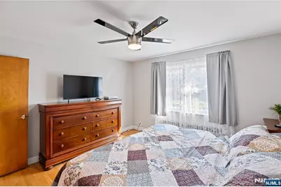 17 Kossuth Street, Wallington, NJ 07057 - Photo 6
