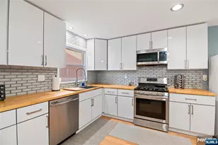 17 Kossuth St, Wallington, NJ 07057 - Photo 12