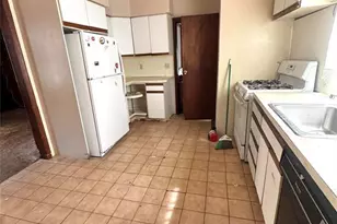 268 Washington Pl, Englewood, NJ 07631 - Photo 14