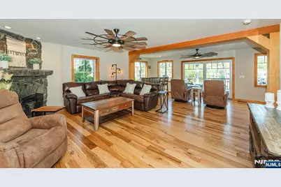 393 Lakeview Avenue, Ringwood, NJ 07456 - Photo 18