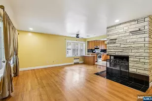 35 Knickerbocker Rd, Closter, NJ 07624 - Photo 6