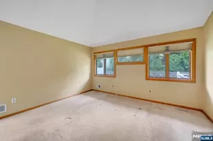 42 Heatherhill Rd, Cresskill, NJ 07626 - Photo 18