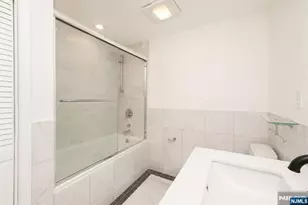 771 Summer Ave 1A, Newark, NJ 07104 - Photo 20