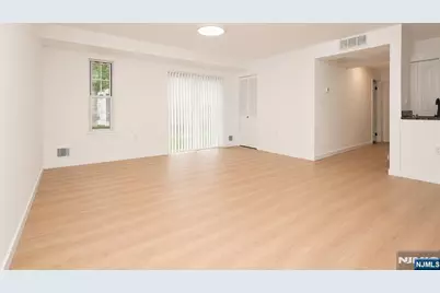 771 Summer Avenue 1A #1A, Newark, NJ 07104 - Photo 4