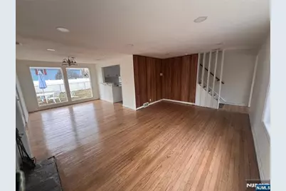 92 Grove Street, Waldwick, NJ 07463 - Photo 2