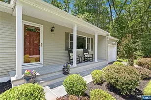 28 Delbrook Rd, Parsippany, NJ 07950 - Photo 4
