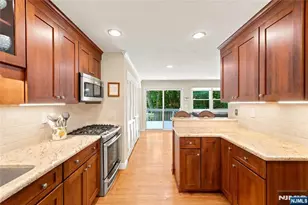 28 Delbrook Rd, Parsippany, NJ 07950 - Photo 20