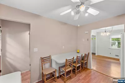 33 Walter Drive, Bloomingdale, NJ 07403 - Photo 16