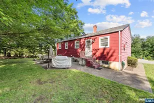 33 Walter Dr, Bloomingdale, NJ 07403 - Photo 36