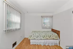 33 Walter Dr, Bloomingdale, NJ 07403 - Photo 20