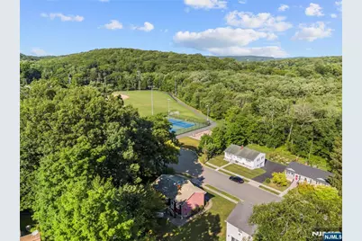 33 Walter Drive, Bloomingdale, NJ 07403 - Photo 48