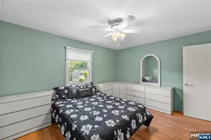 33 Walter Dr, Bloomingdale, NJ 07403 - Photo 22