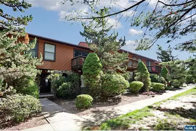 3 Brookside Heights 3I #3i, Wanaque, NJ 07465 - Photo 2