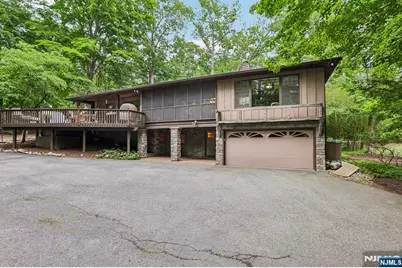 765 Pines Lake Drive, Wayne, NJ 07470 - Photo 34