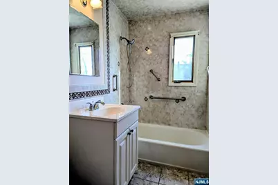 685 Grant Terrace, Teaneck Township, NJ 07666 - Photo 8