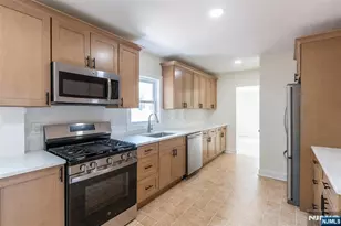 218 Riverview Ave, North Arlington, NJ 07031 - Photo 8