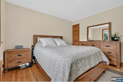 4 Howard Avenue, Clifton, NJ 07013 - Photo 10