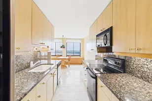 300 Winston 2215, Cliffside Park, NJ 07010 - Photo 14