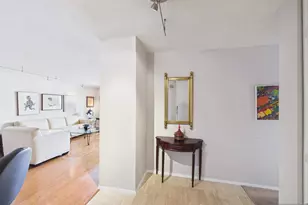 300 Winston 2215, Cliffside Park, NJ 07010 - Photo 2