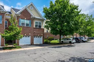 27 Taft Ln, Morristown, NJ 07960 - Photo 2