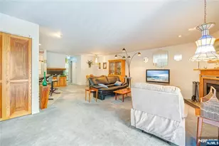 38 Triumph Ct A, East Rutherford, NJ 07073 - Photo 6