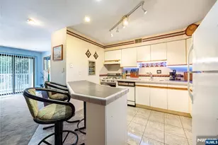 38 Triumph Ct A, East Rutherford, NJ 07073 - Photo 10