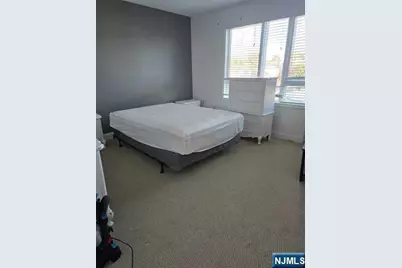 447 Fairview Avenue 304 #304, Fairview, NJ 07022 - Photo 8