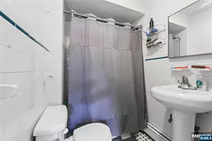 360 Rutherford Blvd, Clifton, NJ 07014 - Photo 18