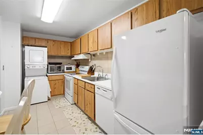 10 Orchard Street 1F #1F, Hackensack, NJ 07601 - Photo 6