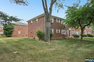 1255A Valley Road 15, Wayne, NJ 07470 - Photo 2