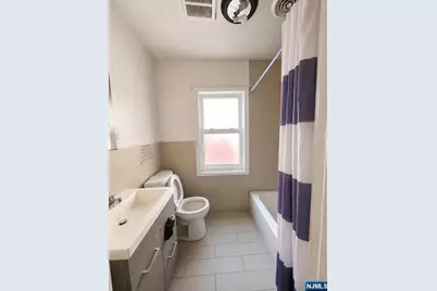 63 Huntington Terrace, Newark, NJ 07112 - Photo 4