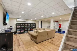 18 Roxbury Downs, Upper Saddle River, NJ 07458 - Photo 32