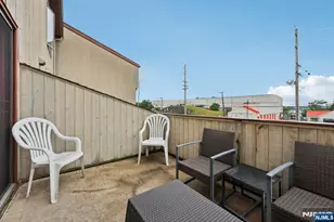281 Browertown Road 304, Woodland Park, NJ 07424 - Photo 20