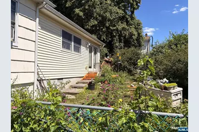 33 Butler Street, Clifton, NJ 07011 - Photo 22