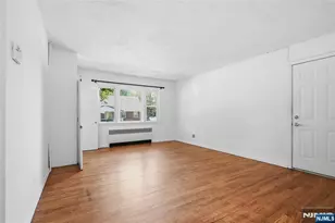 17 E Johnson Ave, Bergenfield, NJ 07621 - Photo 2
