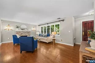 378 Van Beekum Pl, Wyckoff Township, NJ 07481 - Photo 6